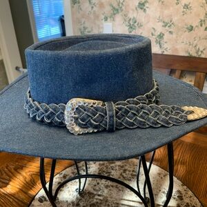 NWOT Simply Barbara Blue Denim Cowgirl Western Hat with rhinestone Accents Sz M